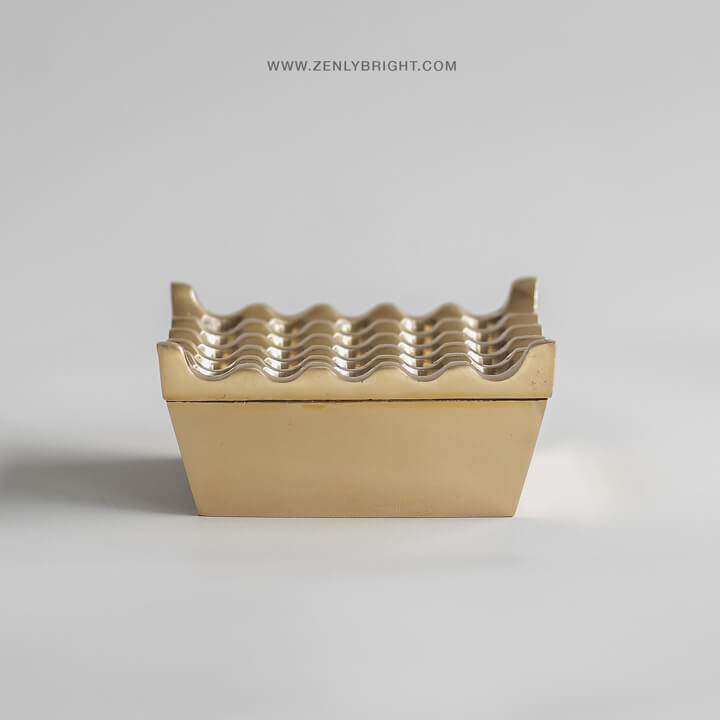 asbak-emas-kuningan-lubang-25-kotak-bali-canggu-seminyak