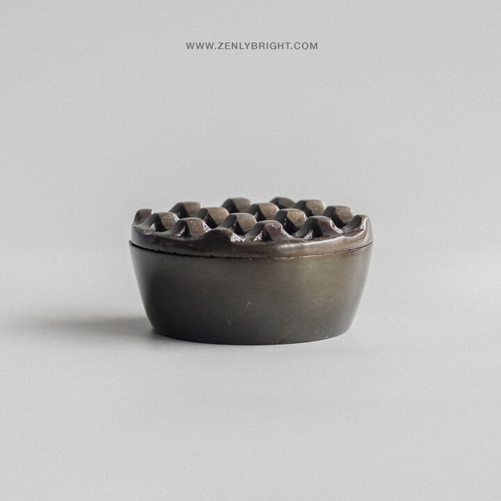 rustic-aluminium-ashtray-9-holes-round-wholesale-bali-supplier-asbak-lubang-9