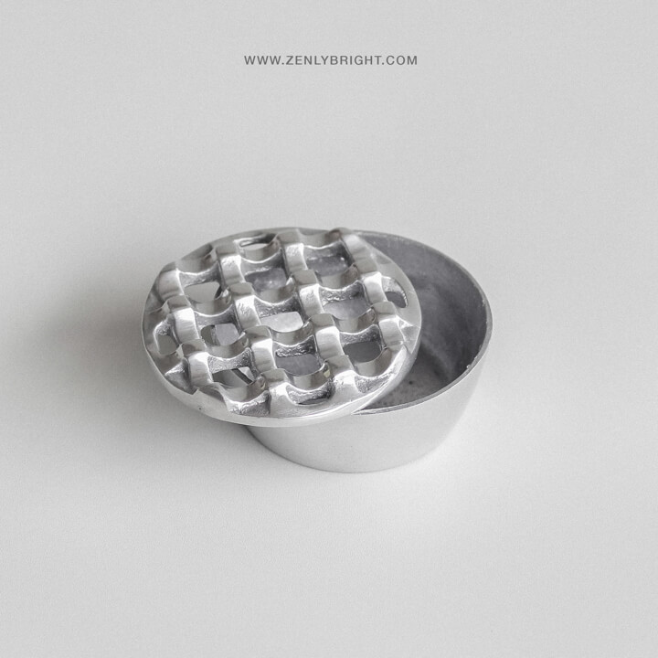 silver-aluminium-ashtray-9-holes-round-wholesale-indonesia-bali-supplier